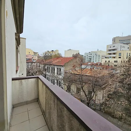 Touristic Center Jean Louis Calderon 28 Street Apartment