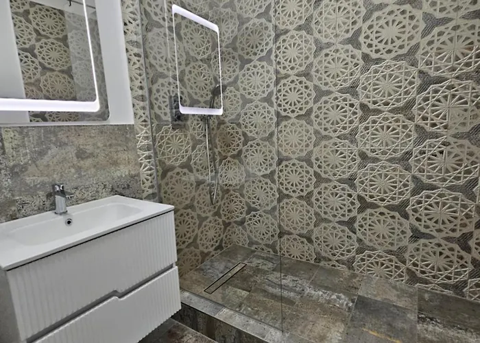 Touristic Center Jean Louis Calderon 28 Street *