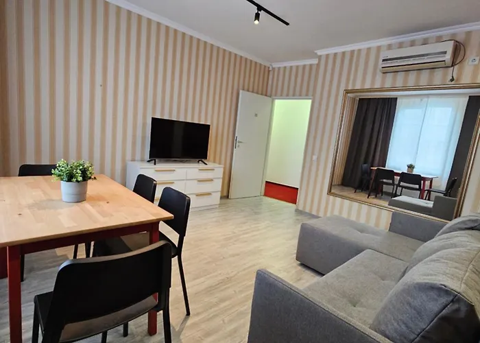 Touristic Center Jean Louis Calderon 28 Street *