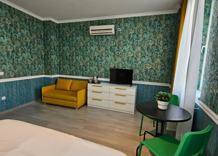 Touristic Center Jean Louis Calderon 28 Street *