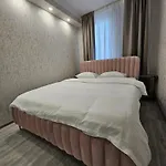 Touristic Center Jean Louis Calderon 28 Street Apartament Bucureşti