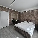 Touristic Center Jean Louis Calderon 28 Street Apartament *