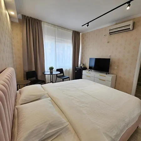 Appartement Touristic Center Jean Louis Calderon 28 Street *