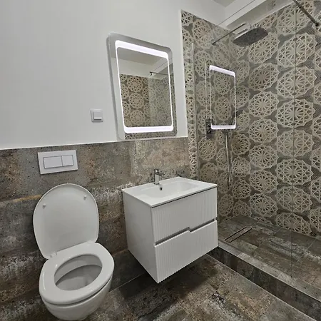 Touristic Center Jean Louis Calderon 28 Street *