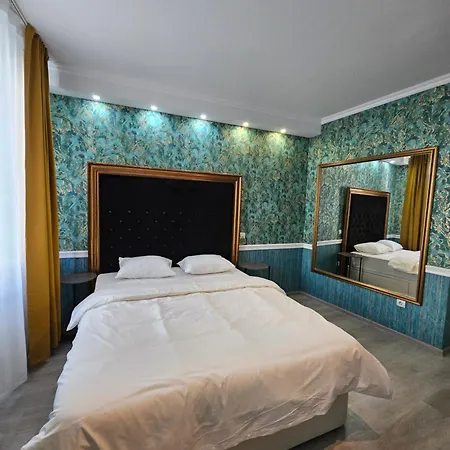 Touristic Center Jean Louis Calderon 28 Street *