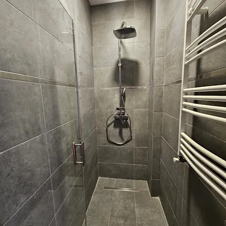 Daire Touristic Center Jean Louis Calderon 28 Street