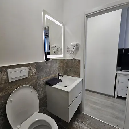 Touristic Center Jean Louis Calderon 28 Street *