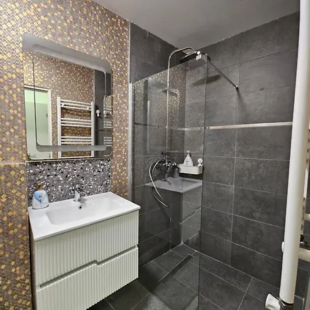 Touristic Center Jean Louis Calderon 28 Street