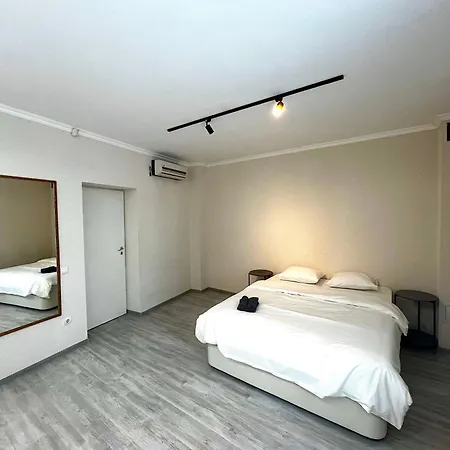 Appartement Touristic Center Jean Louis Calderon 28 Street