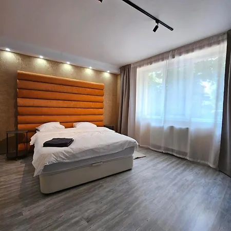 Apartmán Touristic Center Jean Louis Calderon 28 Street *