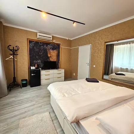 Apartmán Touristic Center Jean Louis Calderon 28 Street *
