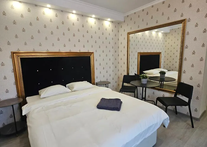 Touristic Center Jean Louis Calderon 28 Street Apartmán Bukurešť