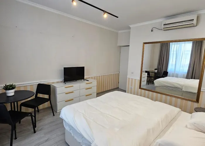 Touristic Center Jean Louis Calderon 28 Street *