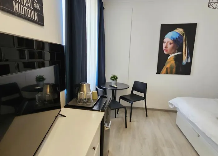 Touristic Center Jean Louis Calderon 28 Street Apartmán Bukurešť